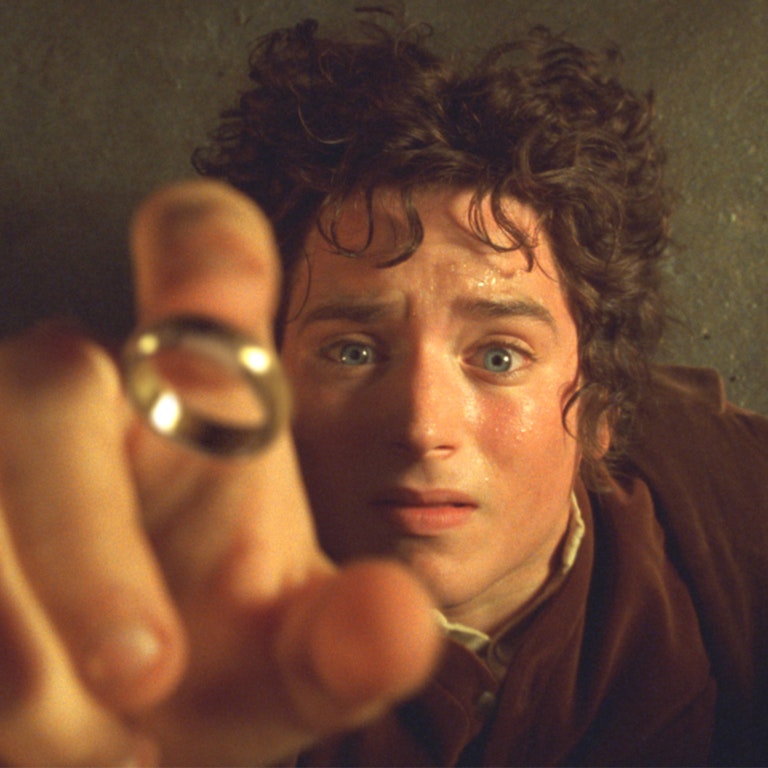 <em>THE LORD OF THE RINGS: THE FELLOWSHIP OF THE RING</em>